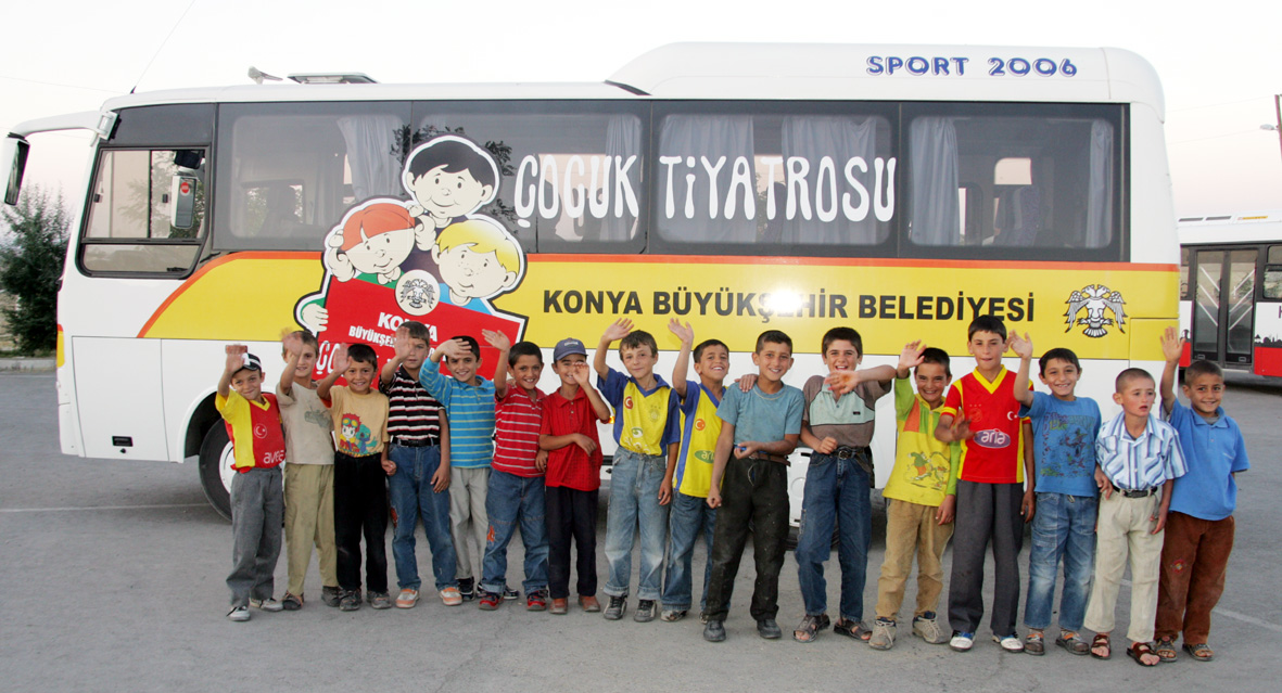 Çocuk Tiyatrosu Köylerde Çocuklarla Buluşuyor