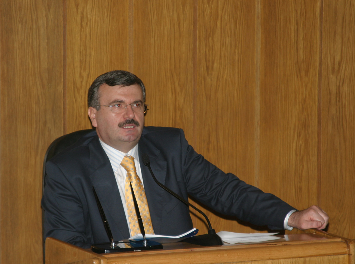 Başkan Akyürek: 'Mega Projelere İmza Atıyoruz.'