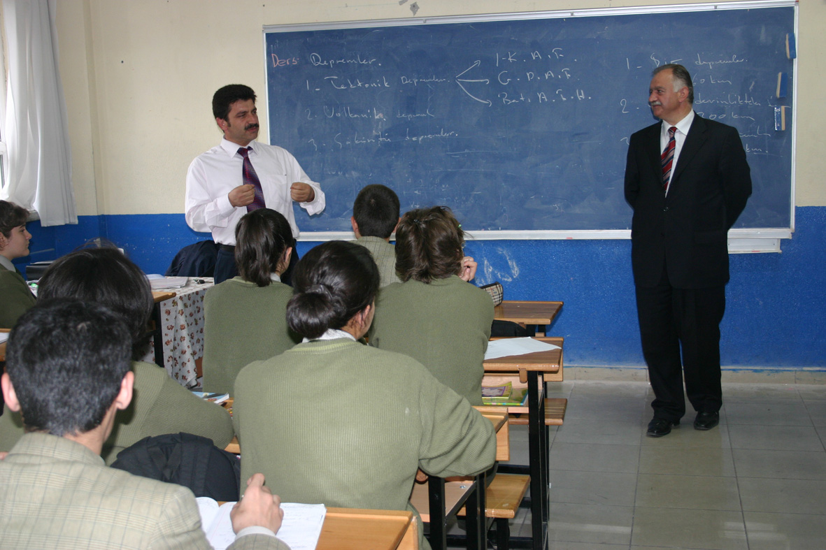 Şehir Gönüllüleri Liseli Gençlerle Buluşuyor