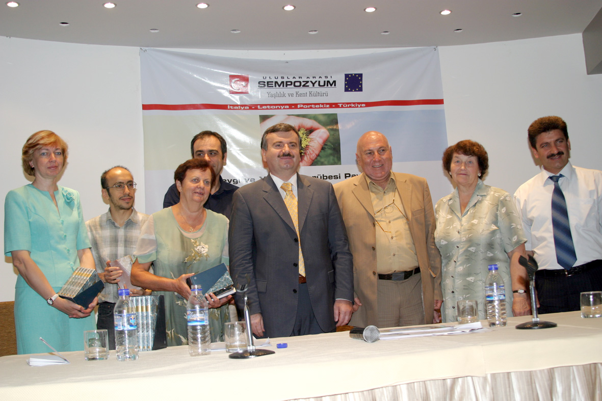 Uluslararası Kent Kültürü ve Yaşlılık Sempozyumu