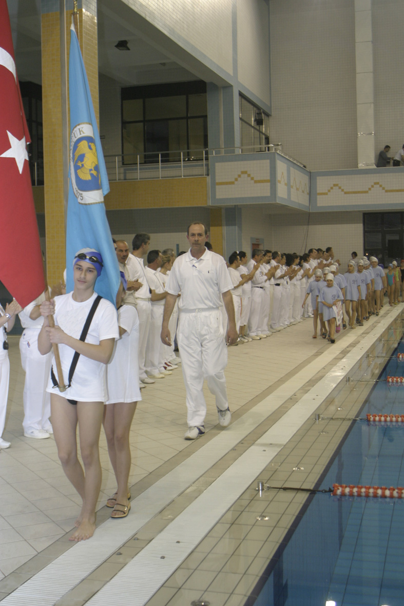 Büyükşehir Belediyespor Yüzme Takımı Konya'yı Temsil Ediyor