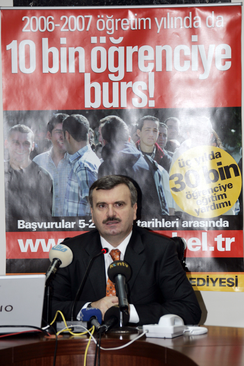 Başkan Akyürek, Eğitim Yardımı Başvurularını Başlattı