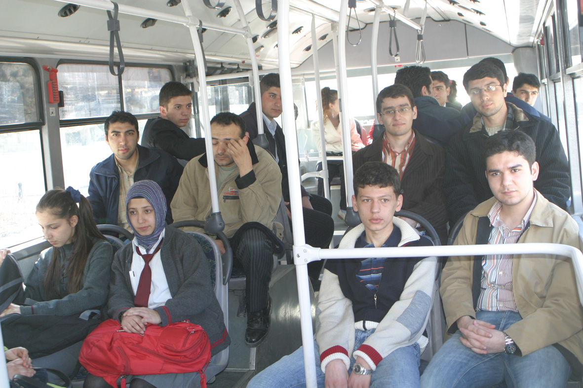Gençlik Meclisi Üyeleri Büyükşehir'in Yatırım Alanlarını Gezdi