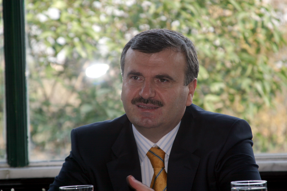 Başkan Akyürek İstanbul'daki Konyalı Öğrencilerle Buluştu