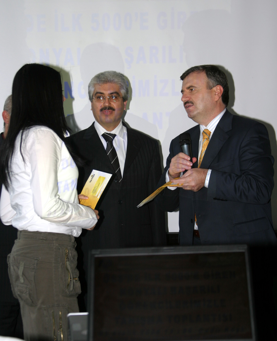 Başkan Akyürek İstanbul'daki Konyalı Öğrencilerle Buluştu