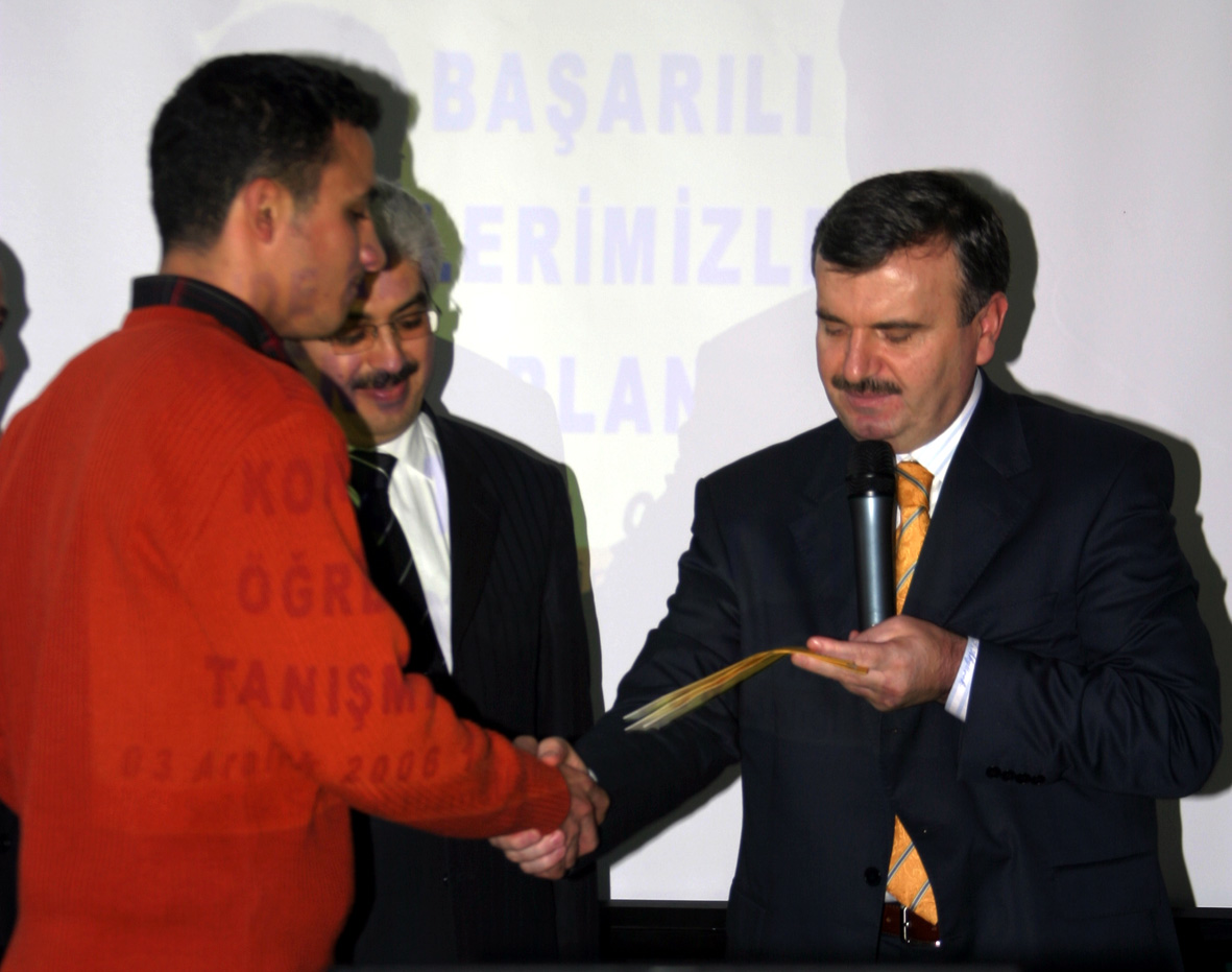 Başkan Akyürek İstanbul'daki Konyalı Öğrencilerle Buluştu