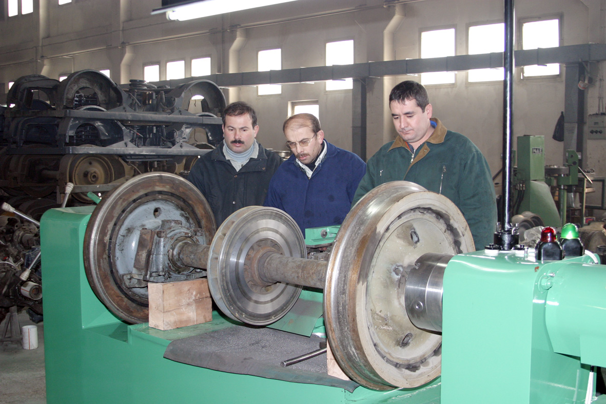 Raylı Sistem, İhtiyacı Olan Cihazları Kendisi Üretiyor