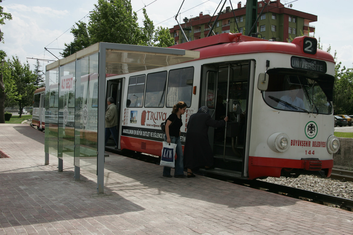 Tramvay Durak Sayısı Artırıldı