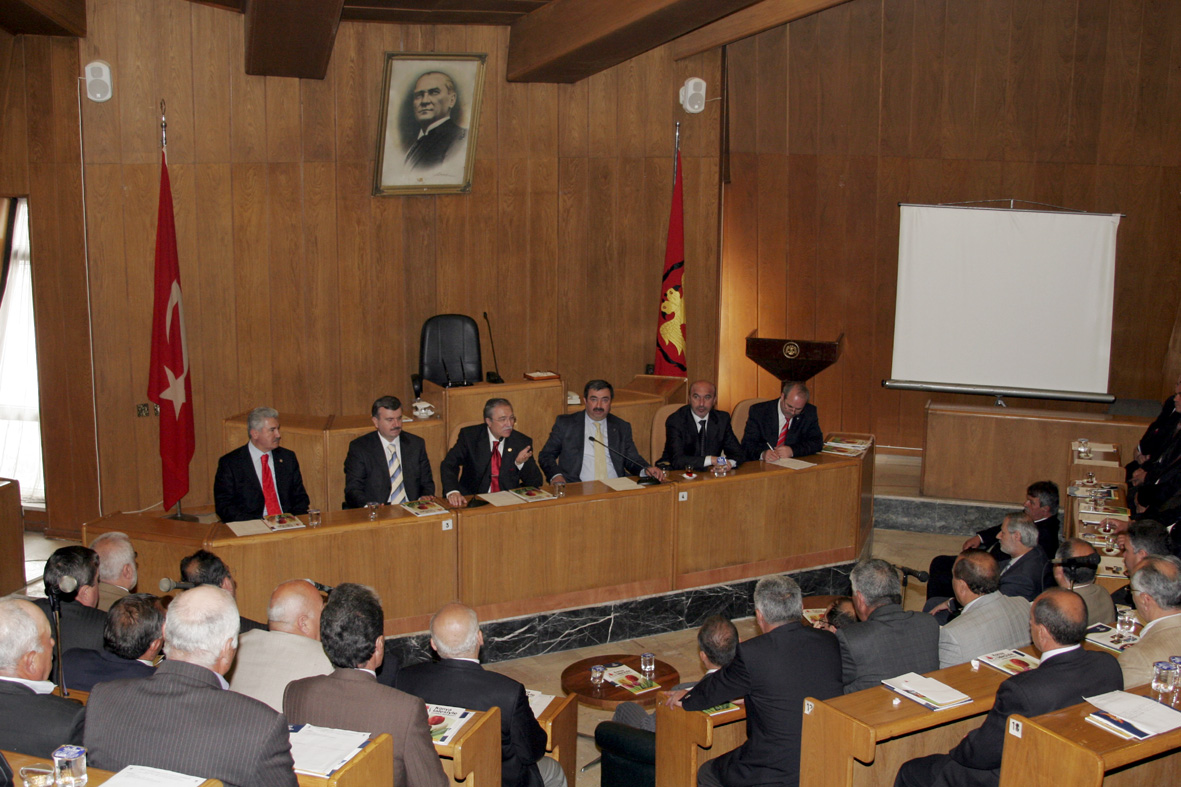 TBMM Başkan Vekili Alptekin: 'Konya'nın hizmetleri her zaman referanstır.'