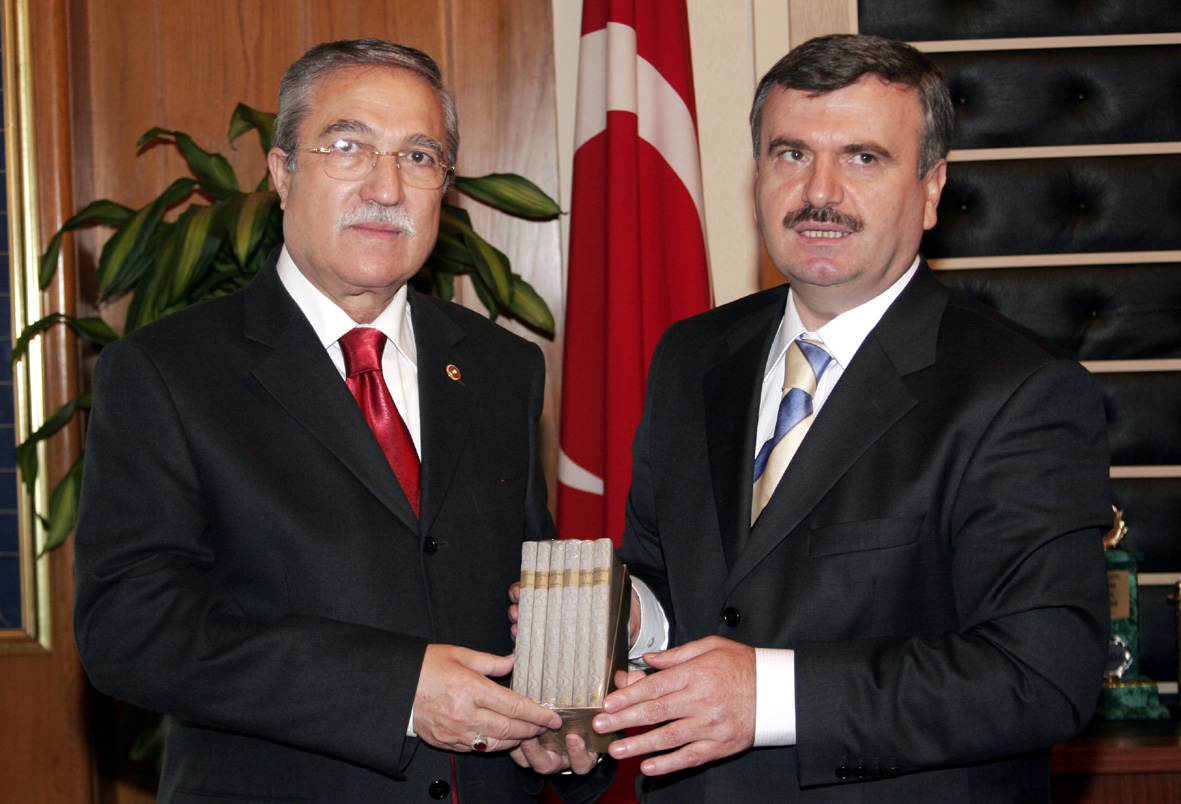 TBMM Başkan Vekili Alptekin: 'Konya'nın hizmetleri her zaman referanstır.'