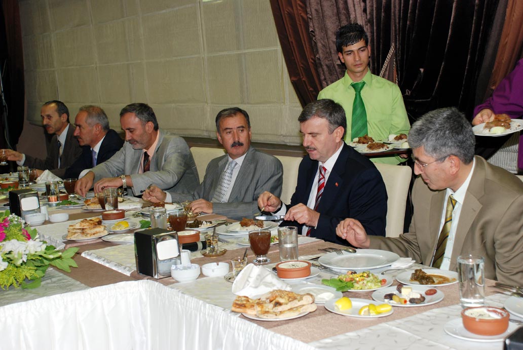 Başkan Akyürek Basın Mensupları İle İftarda Buluştu