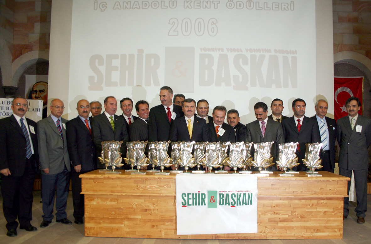 Proje ve Yatırımda Yılın Belediye Başkanı Tahir Akyürek