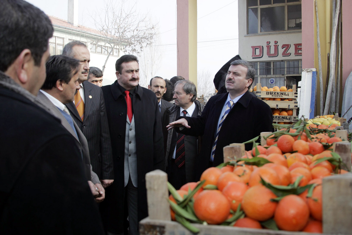 Otogar Ve Hal Esnafının Sorunları Dinlendi