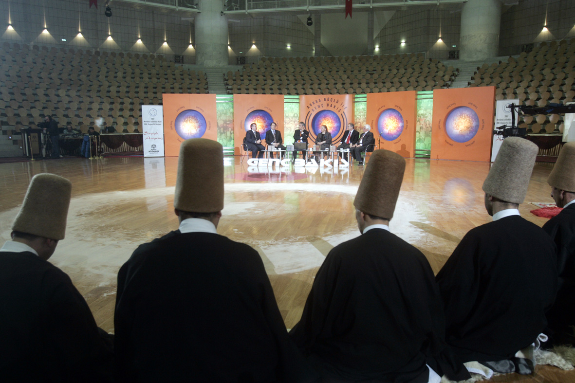 Genç Bakış'ta Mevlana Yılı Konuşuldu