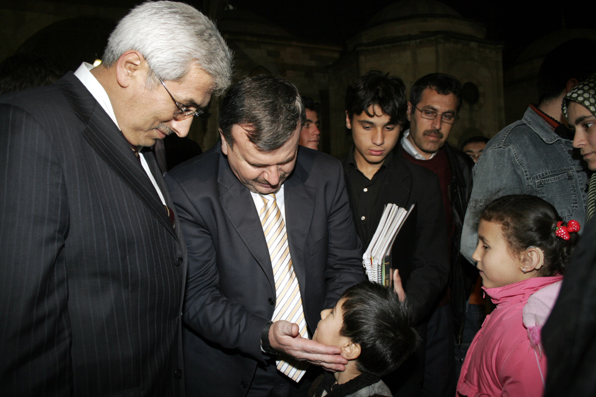 Başkan Akyürek Mevlid Kandili'nde Mevlana Müzesi'ndeydi