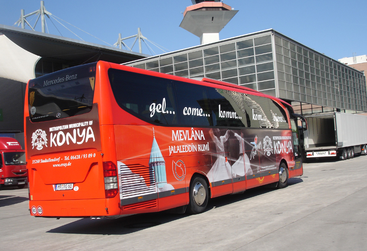 Mevlana Barış Otobüsü Brüksel'de