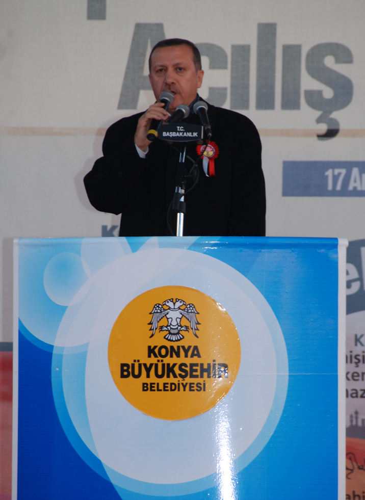 Lamcı ve Adanayolu Köprülü Kavşakları Hizmete Girdi