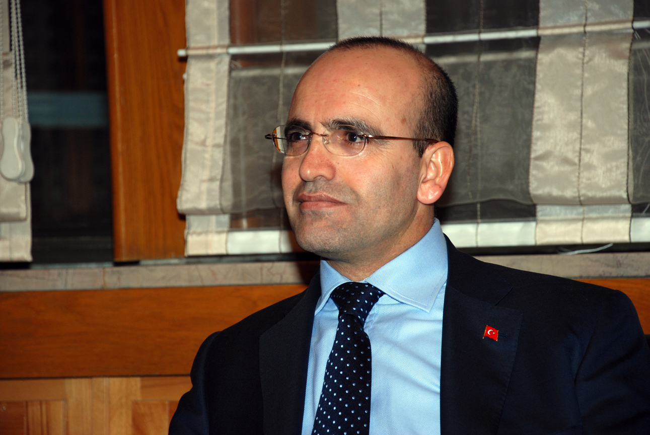 Ekonomiden Sorumlu Devlet Bakanı Mehmet Şimşek büyükşehir Belediyesi''nde