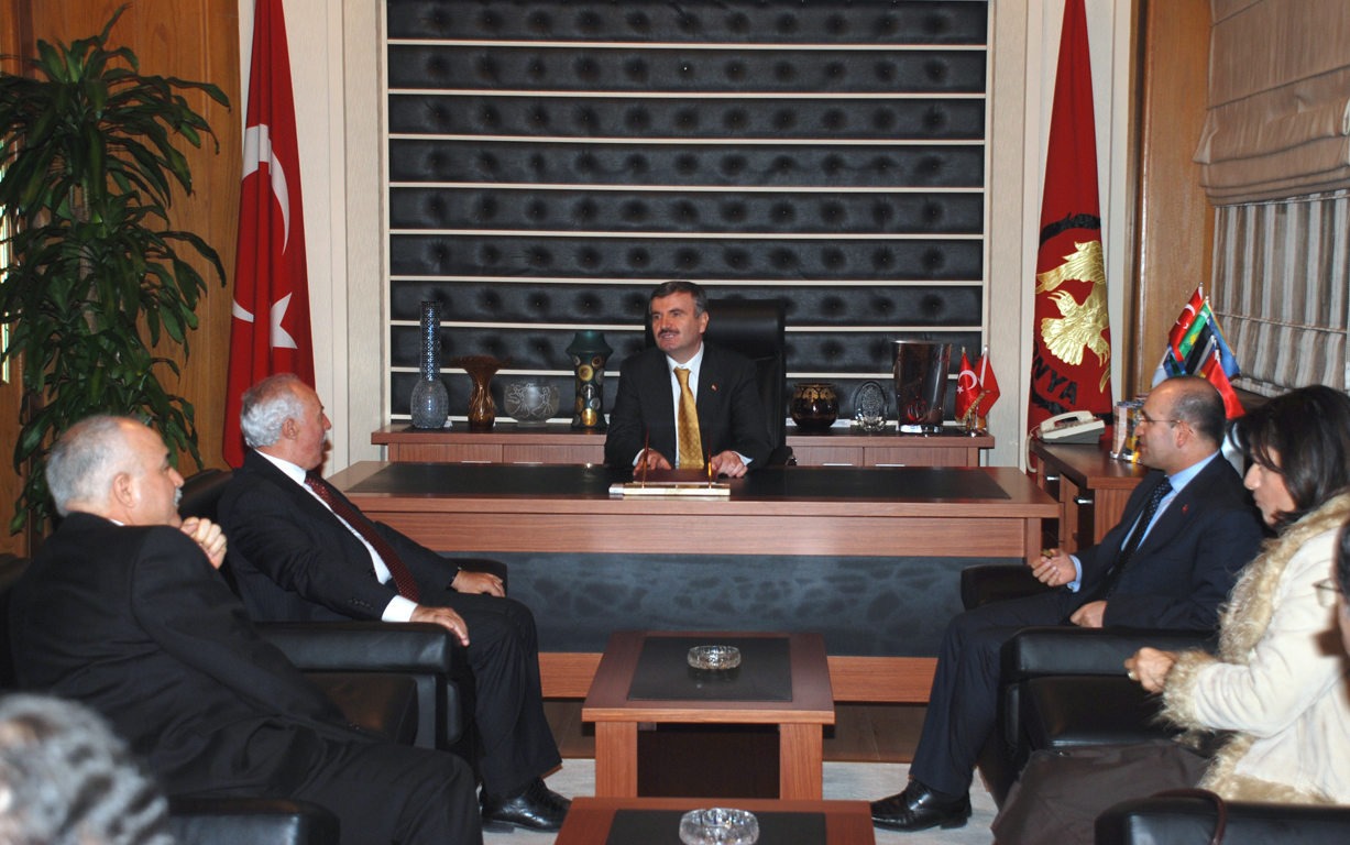 Ekonomiden Sorumlu Devlet Bakanı Mehmet Şimşek büyükşehir Belediyesi''nde