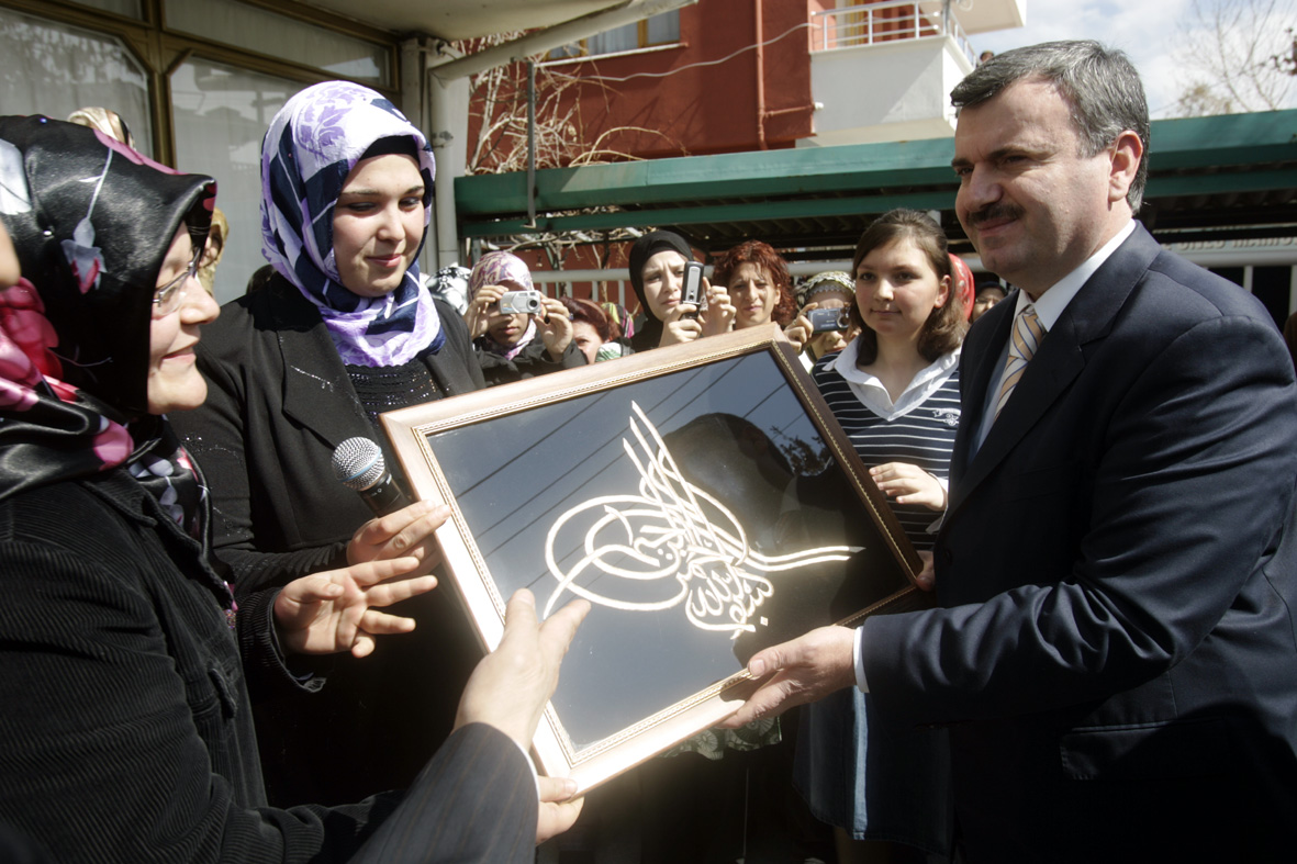 Başkan Akyürek'ten Dünya Kadınlar Günü'nde 3 Müjde