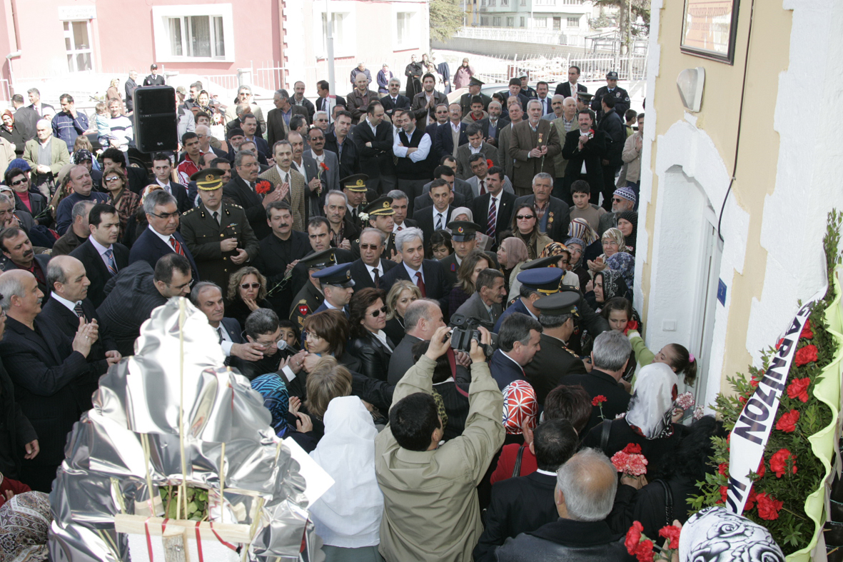 Başkan Akyürek'ten Şehit ve Gazilere Anlamlı Hediye