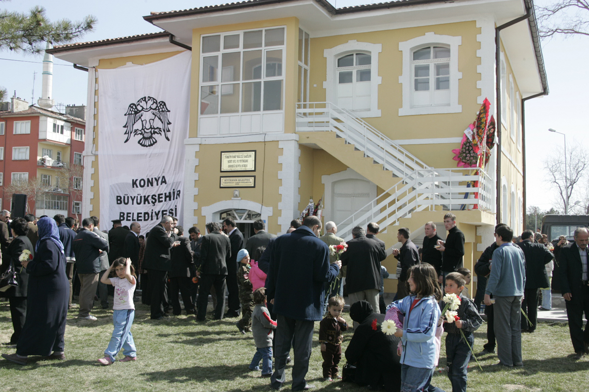 Başkan Akyürek'ten Şehit ve Gazilere Anlamlı Hediye