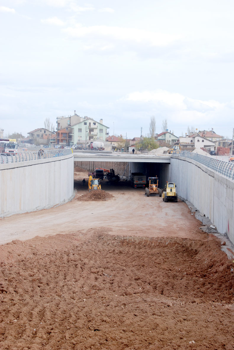Karaman Yolu Köprülü Kavşağı İnşaatı