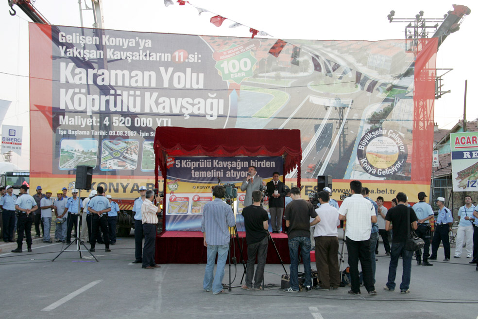 5 Köprülü Kavşağın Temeli Aynı Anda Atıldı