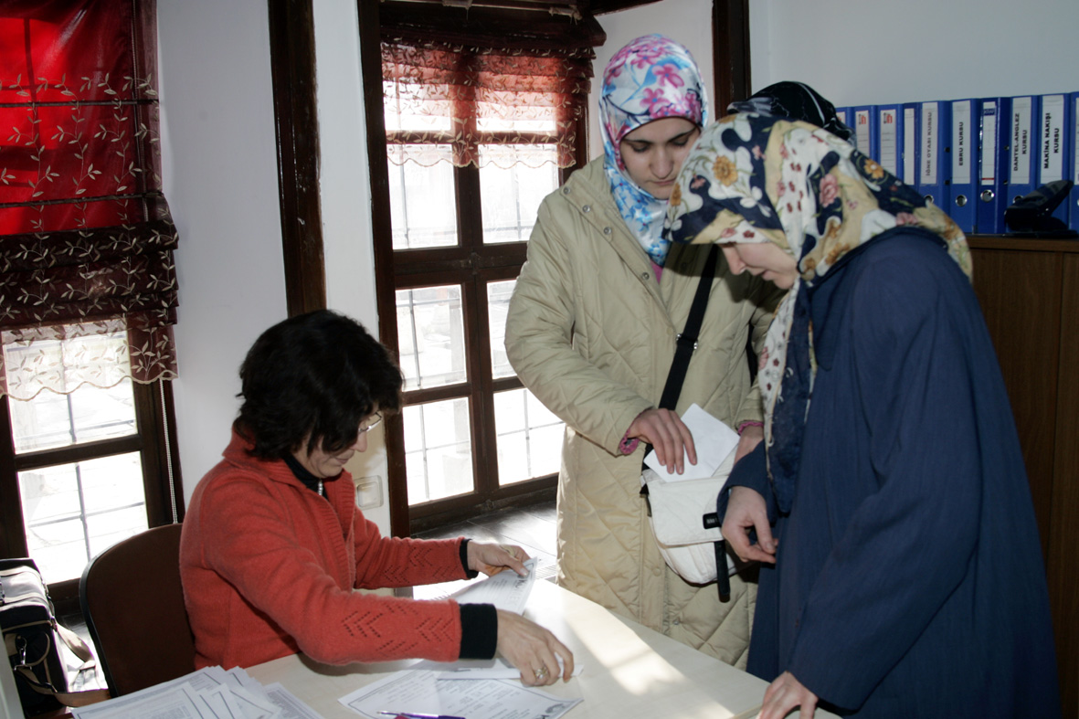 Çalışanlar İçin KOMEK''te Haftasonu Kursları Başlıyor