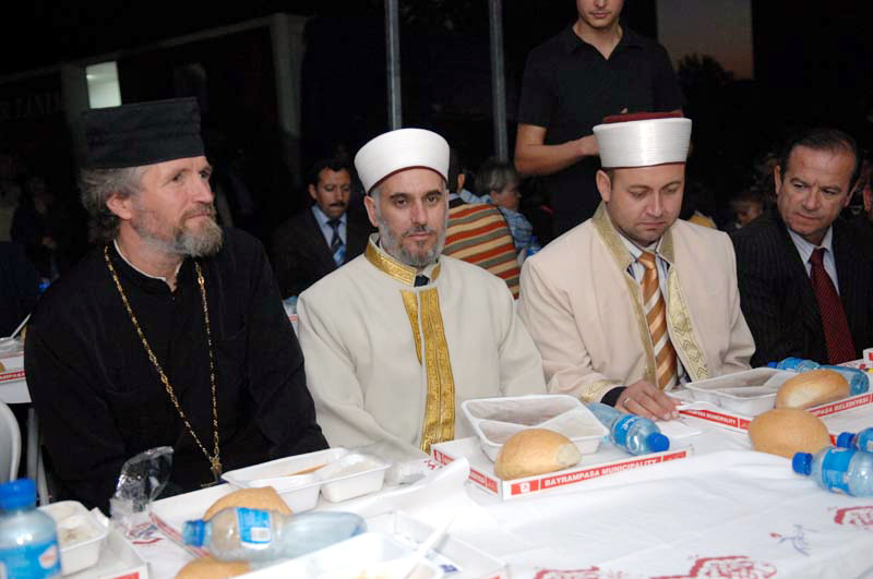 Balkanlarda Ramazan Programları Sona Erdi