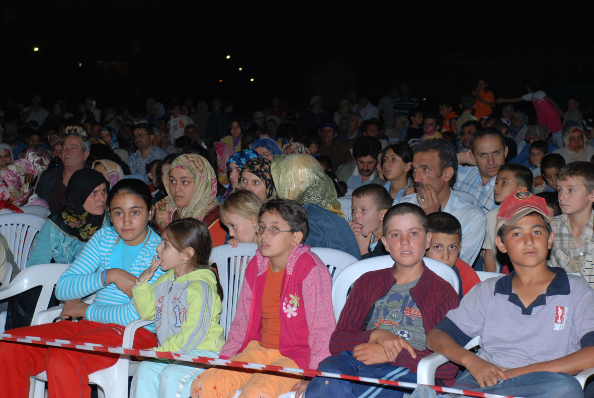 Konu Komşu Günleri Devam Ediyor