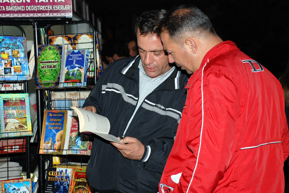 Büyükşehir Belediyesi Kitap Fuarı Açıldı