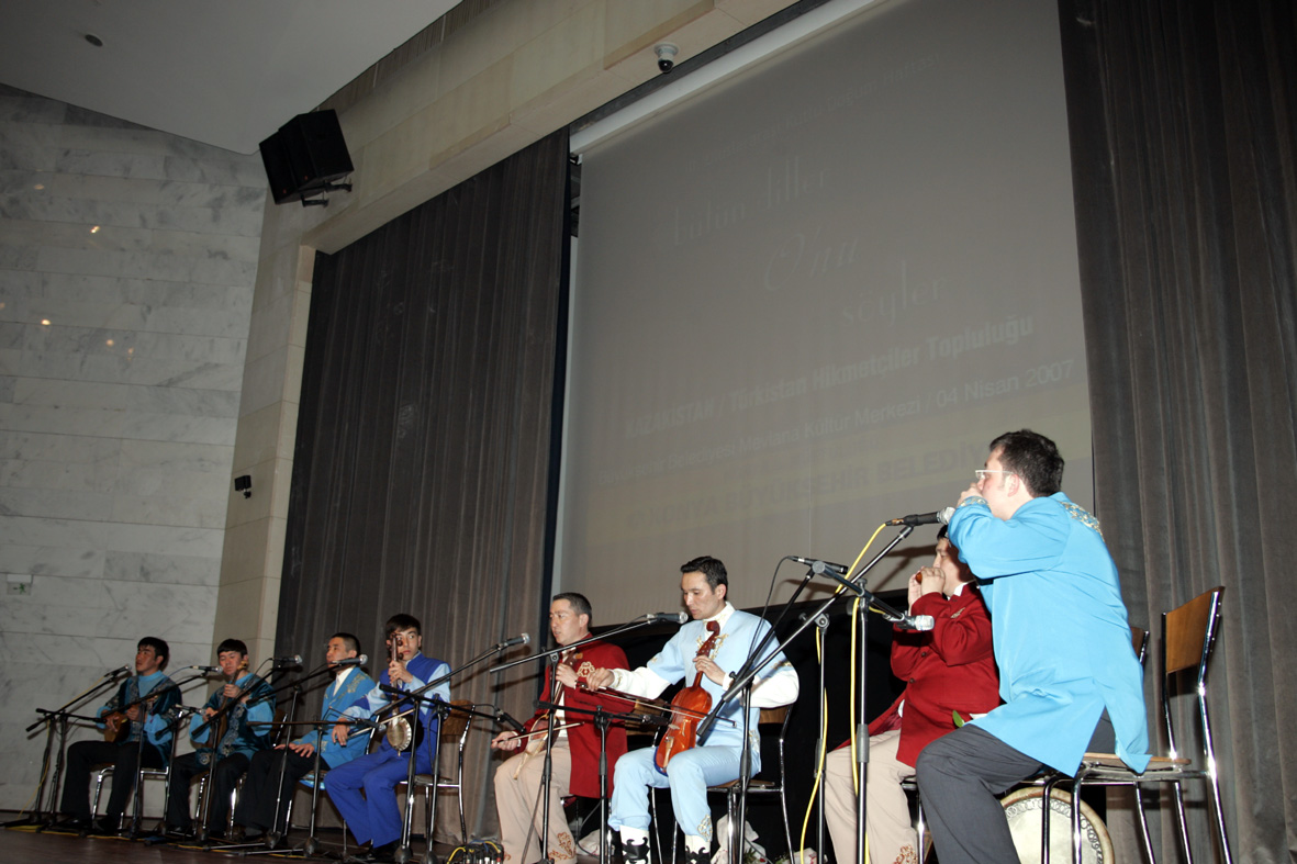 Kazakistan / Türkistan Hikmetçiler Grubu Konseri