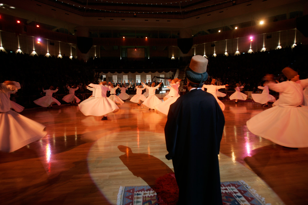 Başbakan Erdoğan"Devlet Başkanları''na Konya Büyükşehir Belediyesi Yayınlarını Hediye Ediyoruz"