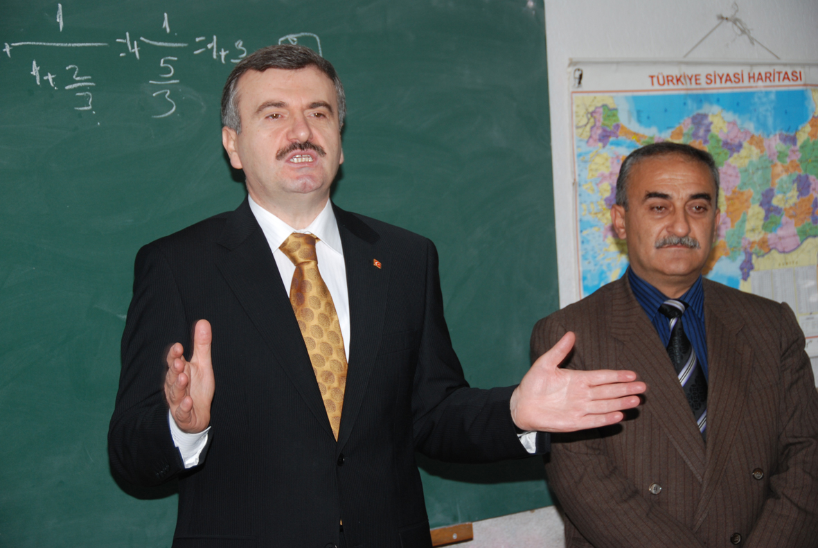 100 Şehir Gönüllüsü 60 Bin Öğrenci İle Buluşuyor