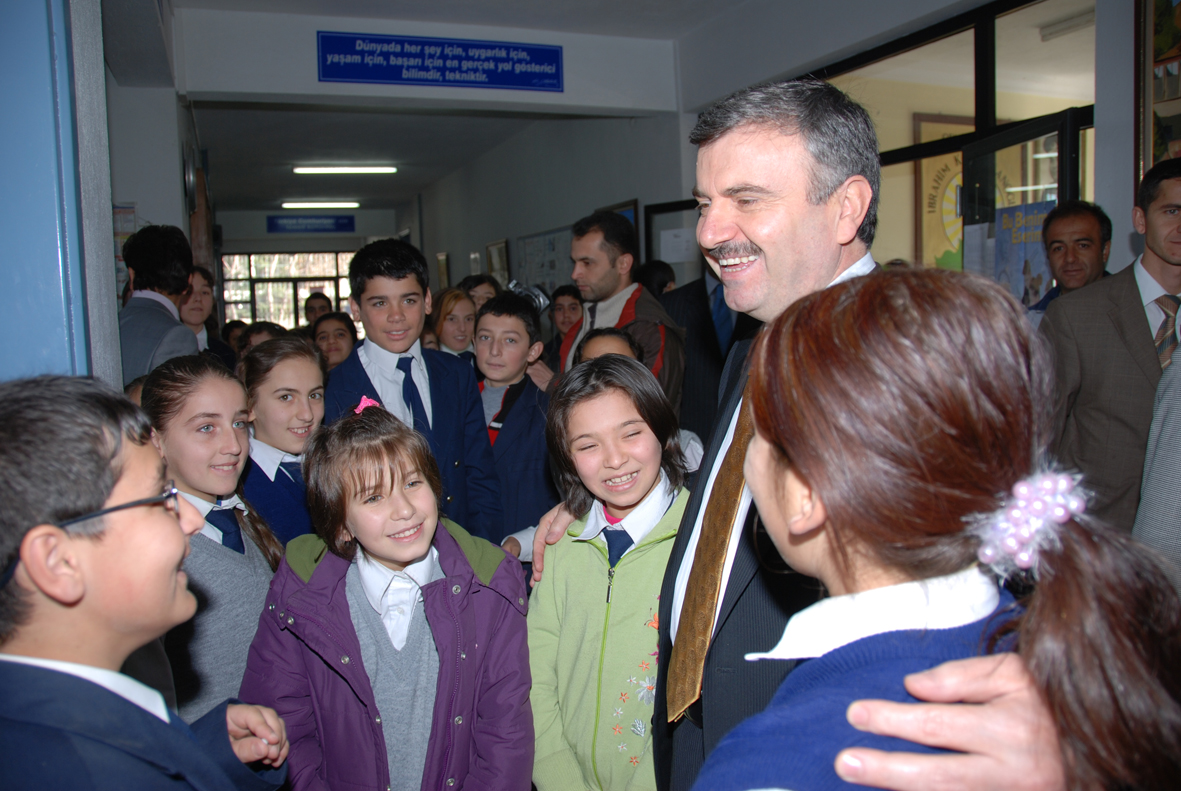 100 Şehir Gönüllüsü 60 Bin Öğrenci İle Buluşuyor