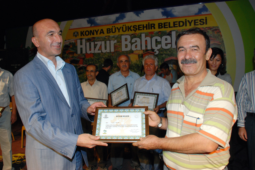 Huzur Bahçeleri Açılışı ve Fatih Kısaparmak Konseri