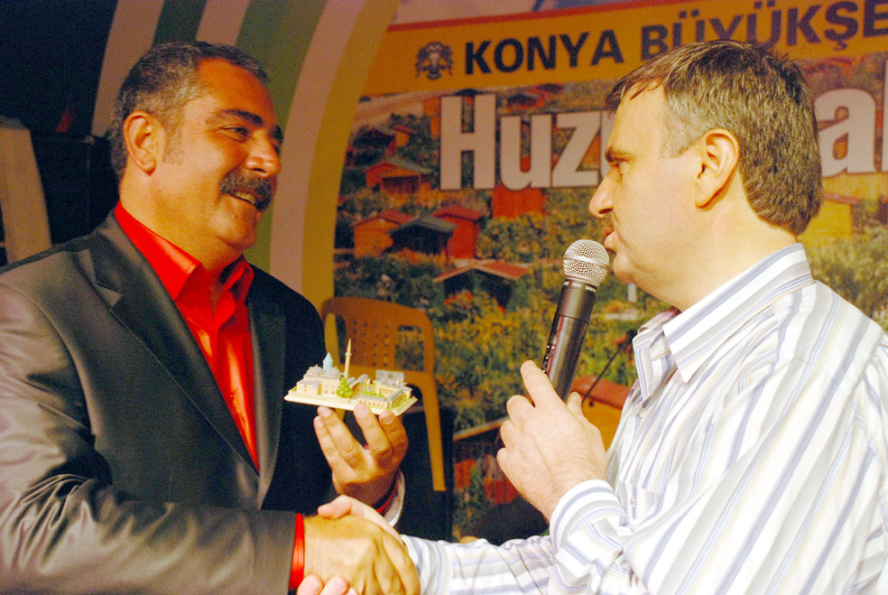 Huzur Bahçeleri Açılışı ve Fatih Kısaparmak Konseri