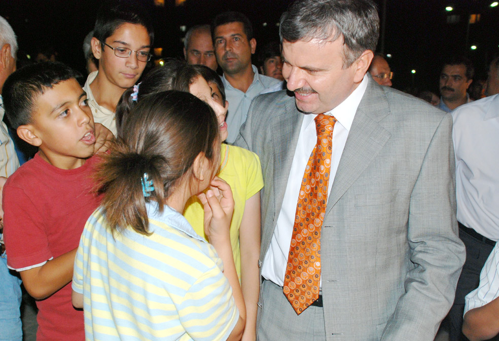 TOKİ Sakinlerinden Başkan Akyürek'e Teşekkür