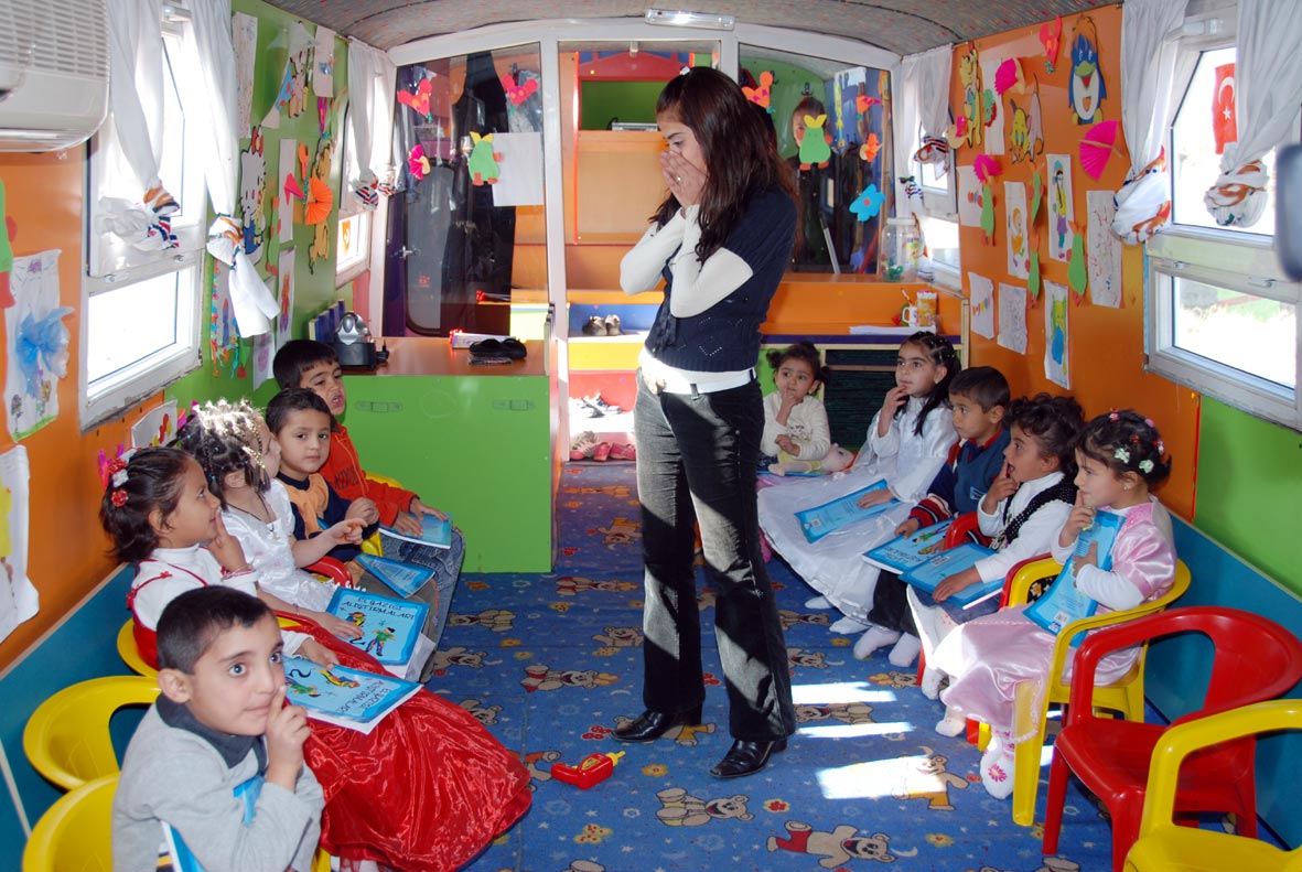 Gezici Anaokulu Eğitime Devam Ediyor