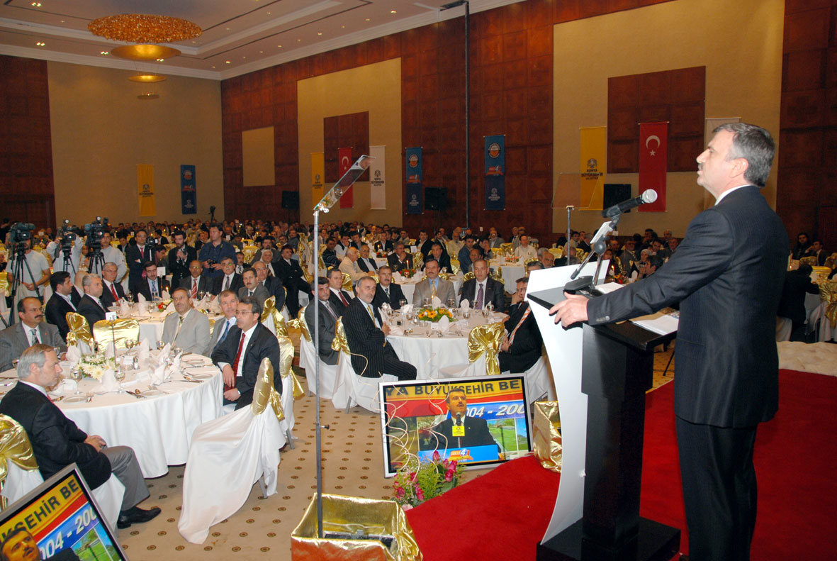 Başkan Akyürek: Konya''da Tüm Hizmetler Sevgiyle Yapılıyor