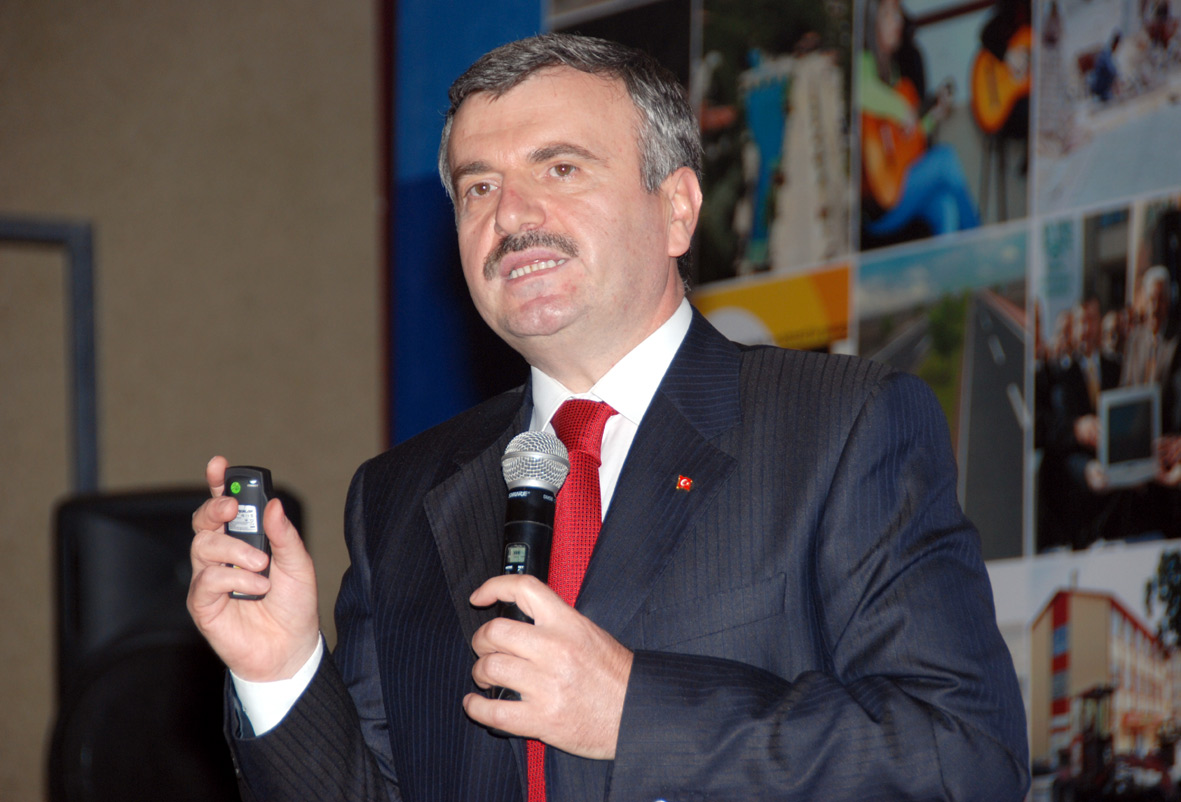 Başkan Akyürek: Konya''da Tüm Hizmetler Sevgiyle Yapılıyor