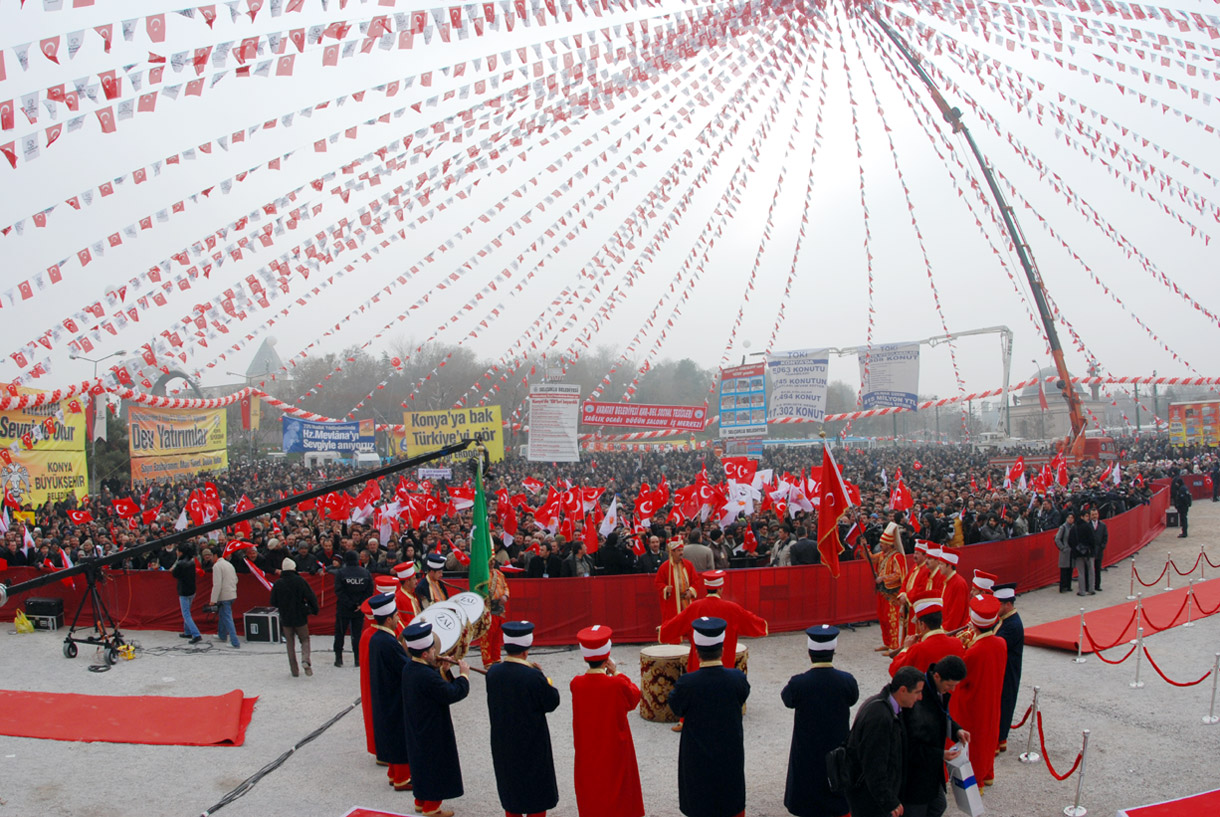 Başbakan Erdoğan Büyükşehir Belediyesi'nin 88 Yatırımının Açılışını Yaptı