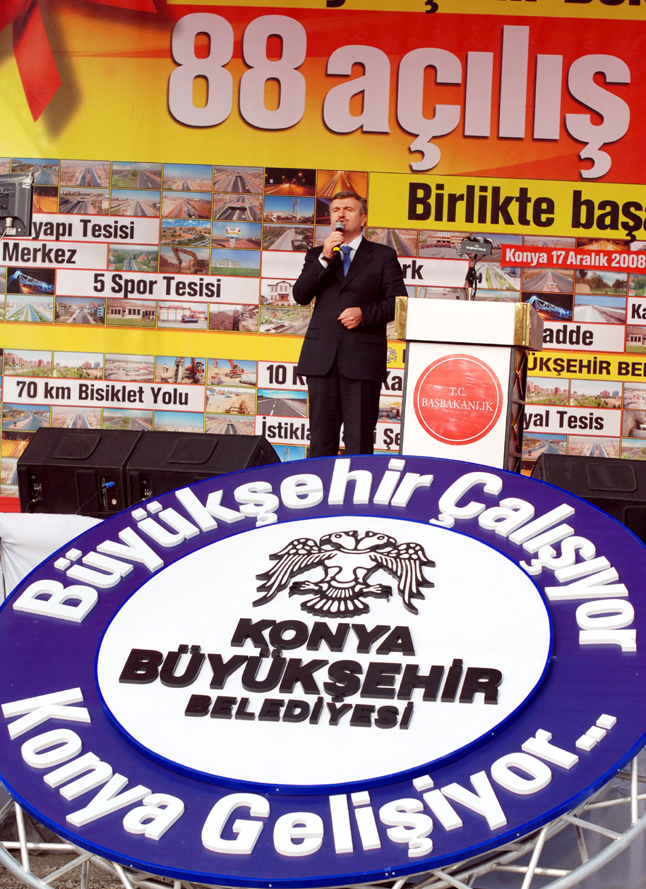 Başbakan Erdoğan Büyükşehir Belediyesi'nin 88 Yatırımının Açılışını Yaptı