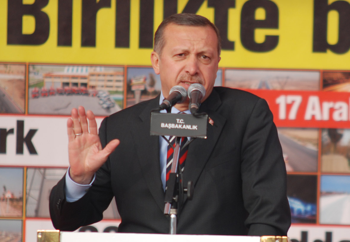 Başbakan Erdoğan Büyükşehir Belediyesi'nin 88 Yatırımının Açılışını Yaptı