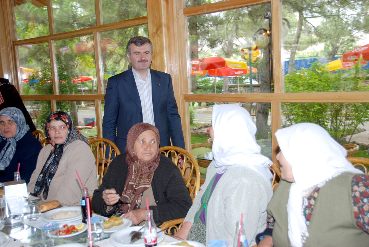 Başkan Akyürek Şehit Anneleri İle Bir Araya Geldi