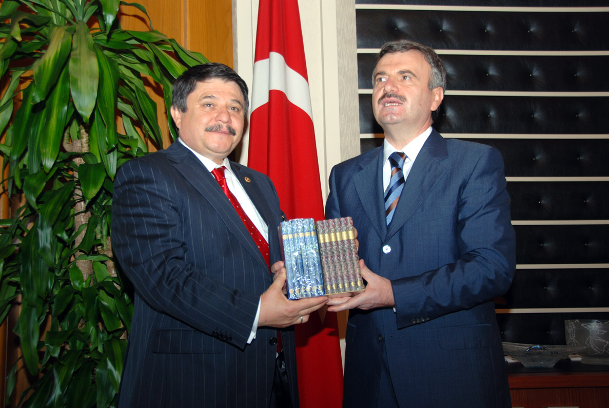 Devlet Bakanı Yazıcıoğlu Büyükşehir'i Ziyaret Etti