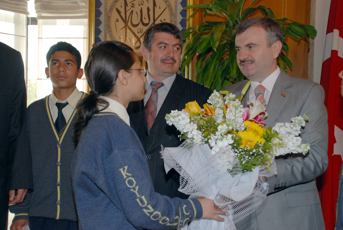 Başkan Akyürek 23 Nisan'ı Çocuklarla Geçirdi