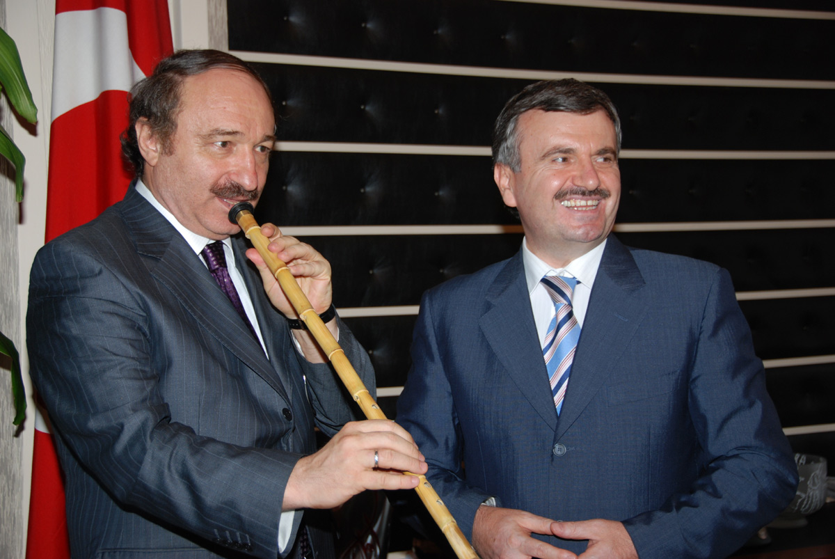 Bakan Özak'tan Başkan Akyürek'e Ziyaret