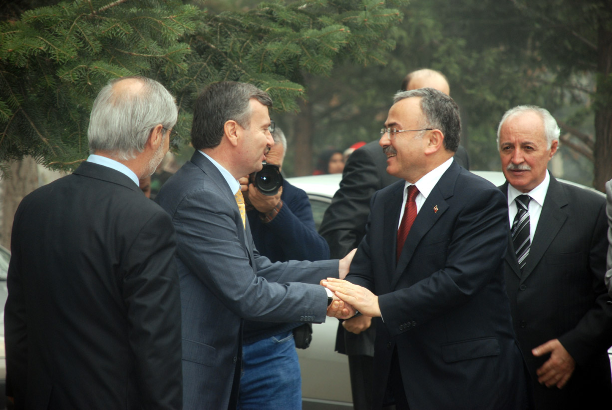 Enerji Bakanı Hilmi Güler Büyükşehir'i Ziyaret Etti